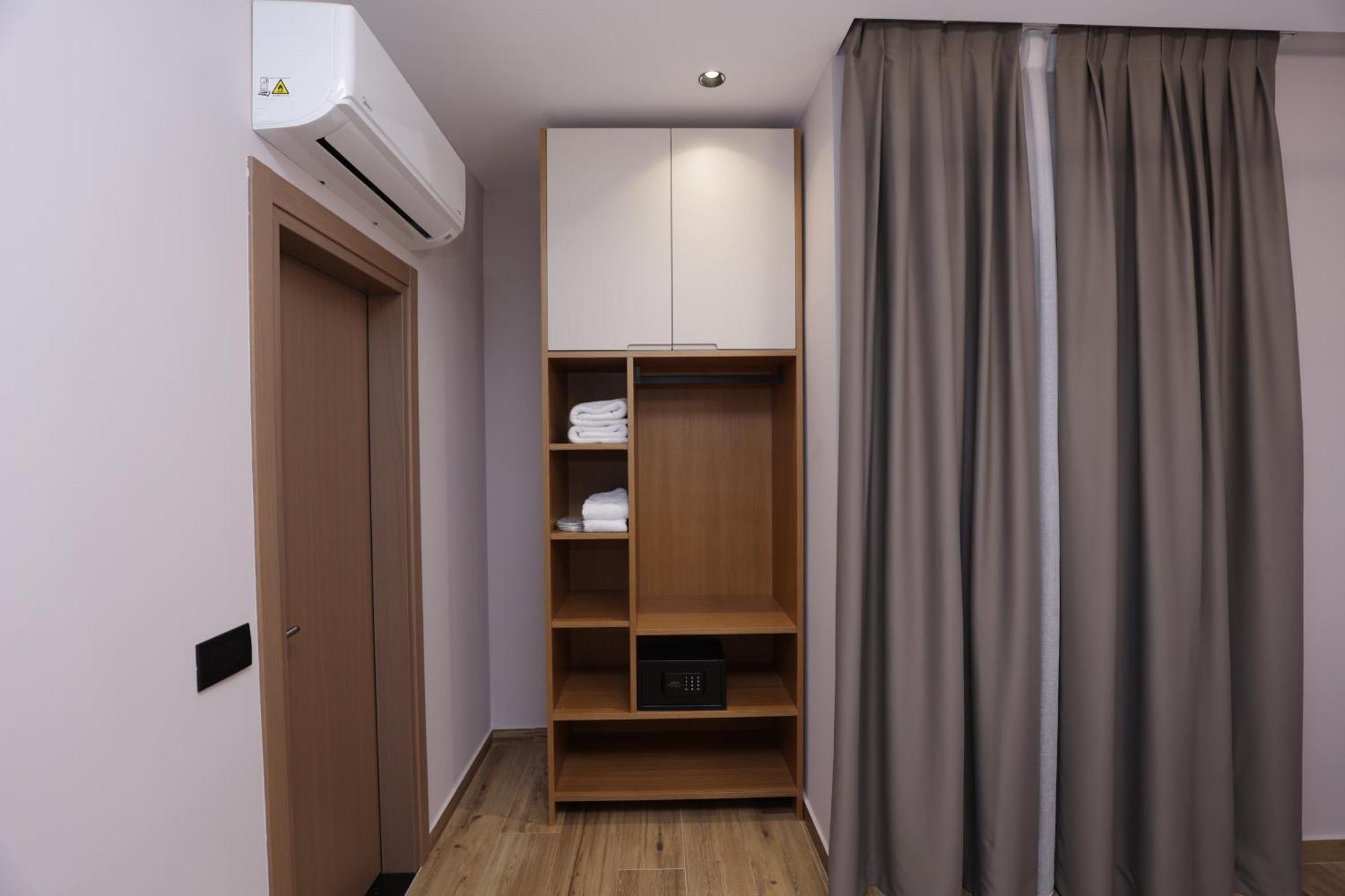 Residence Inn Tirana Bagian luar foto